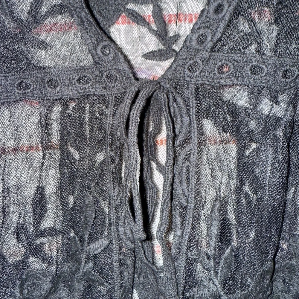 Hayden Black‎ Floral Lace Kimono